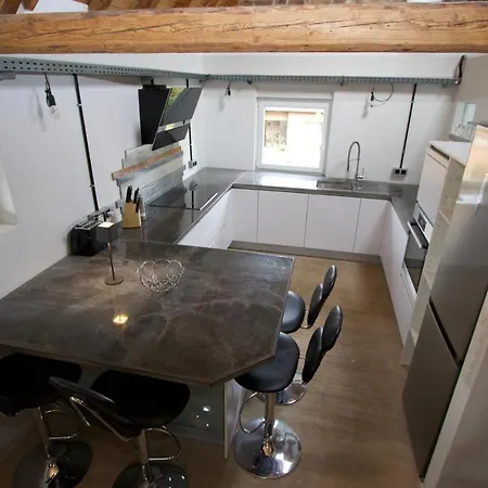 Mini-loft In Schoener Voreifel מכרניך