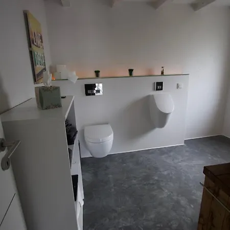 Mini-loft In Schoener Voreifel * מכרניך